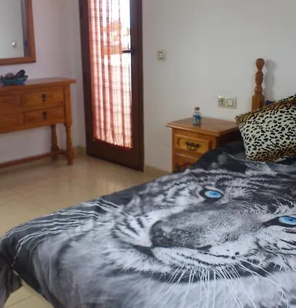 Casa Kiki בית הארחה